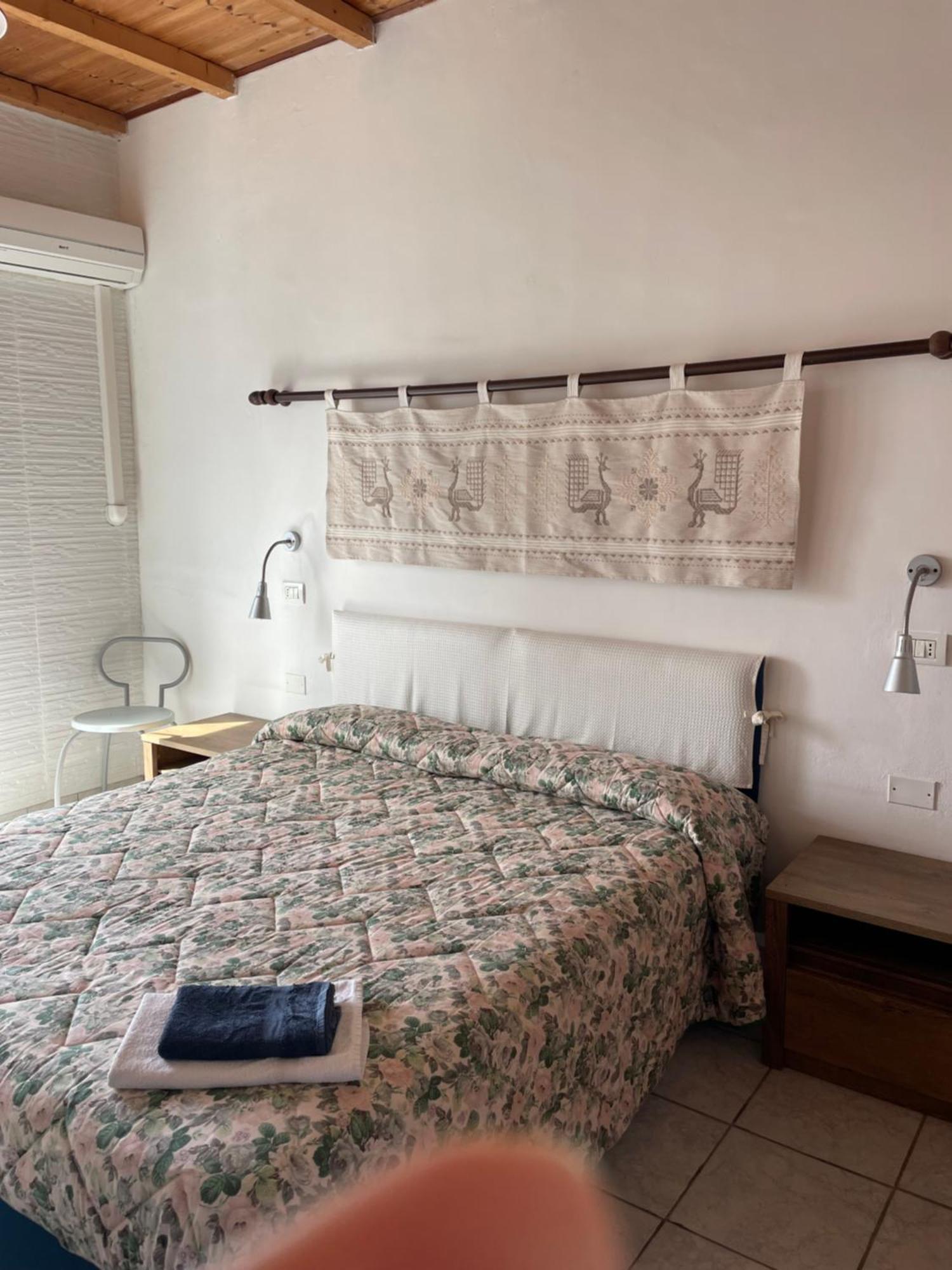 Hotel Miramare Bosa Marina Dış mekan fotoğraf