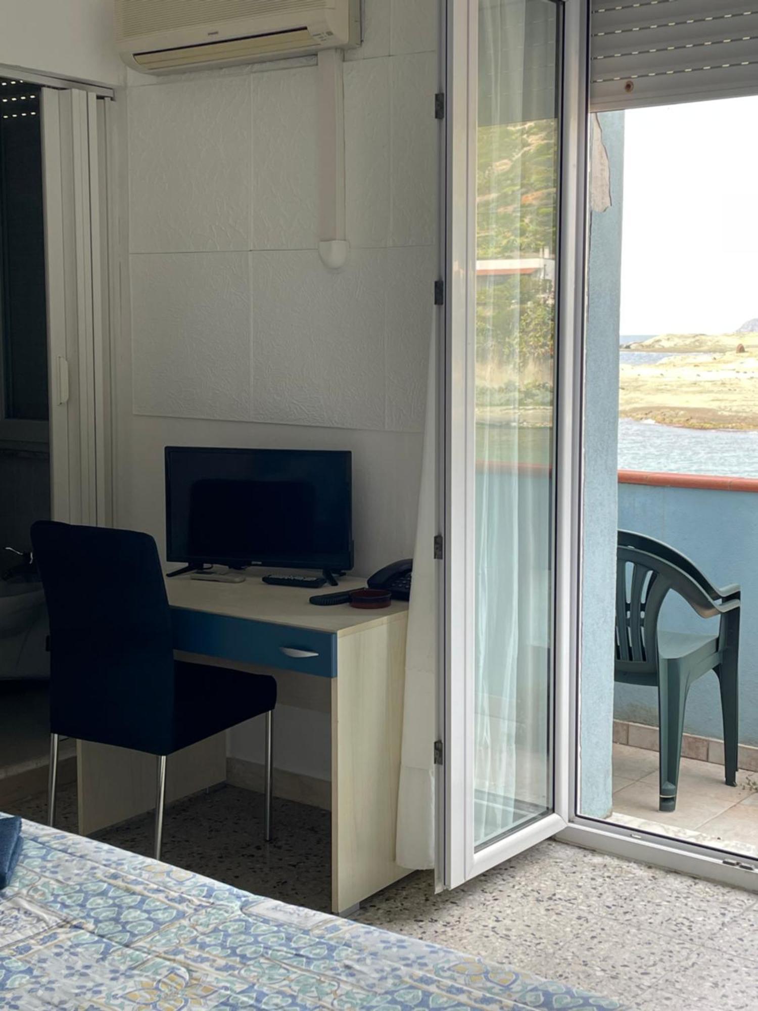 Hotel Miramare Bosa Marina Dış mekan fotoğraf